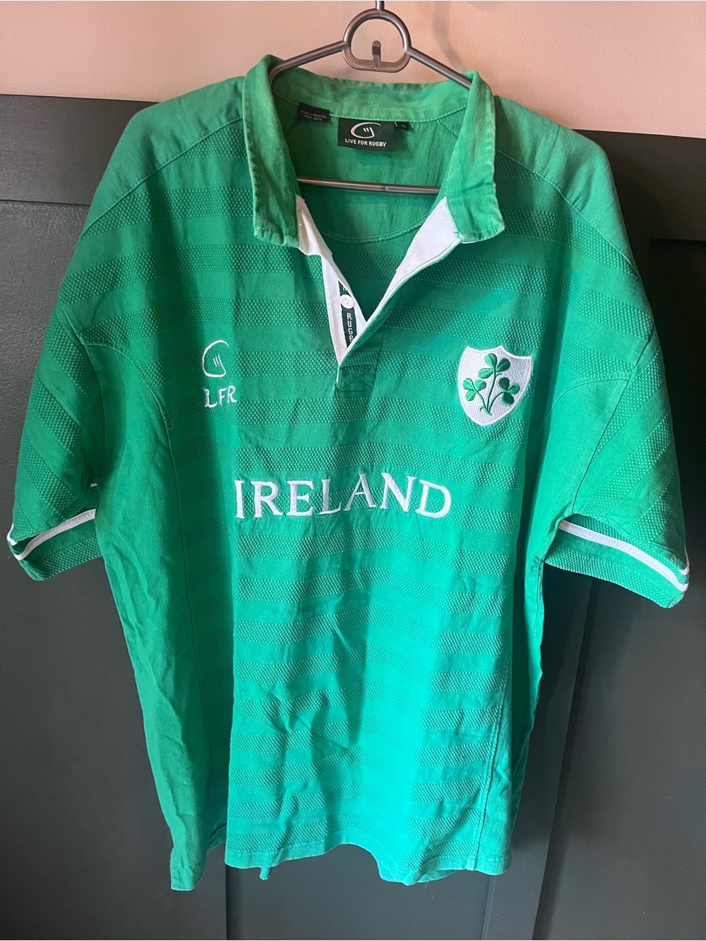 Men's Ireland Green Rugby Jersey with Crest